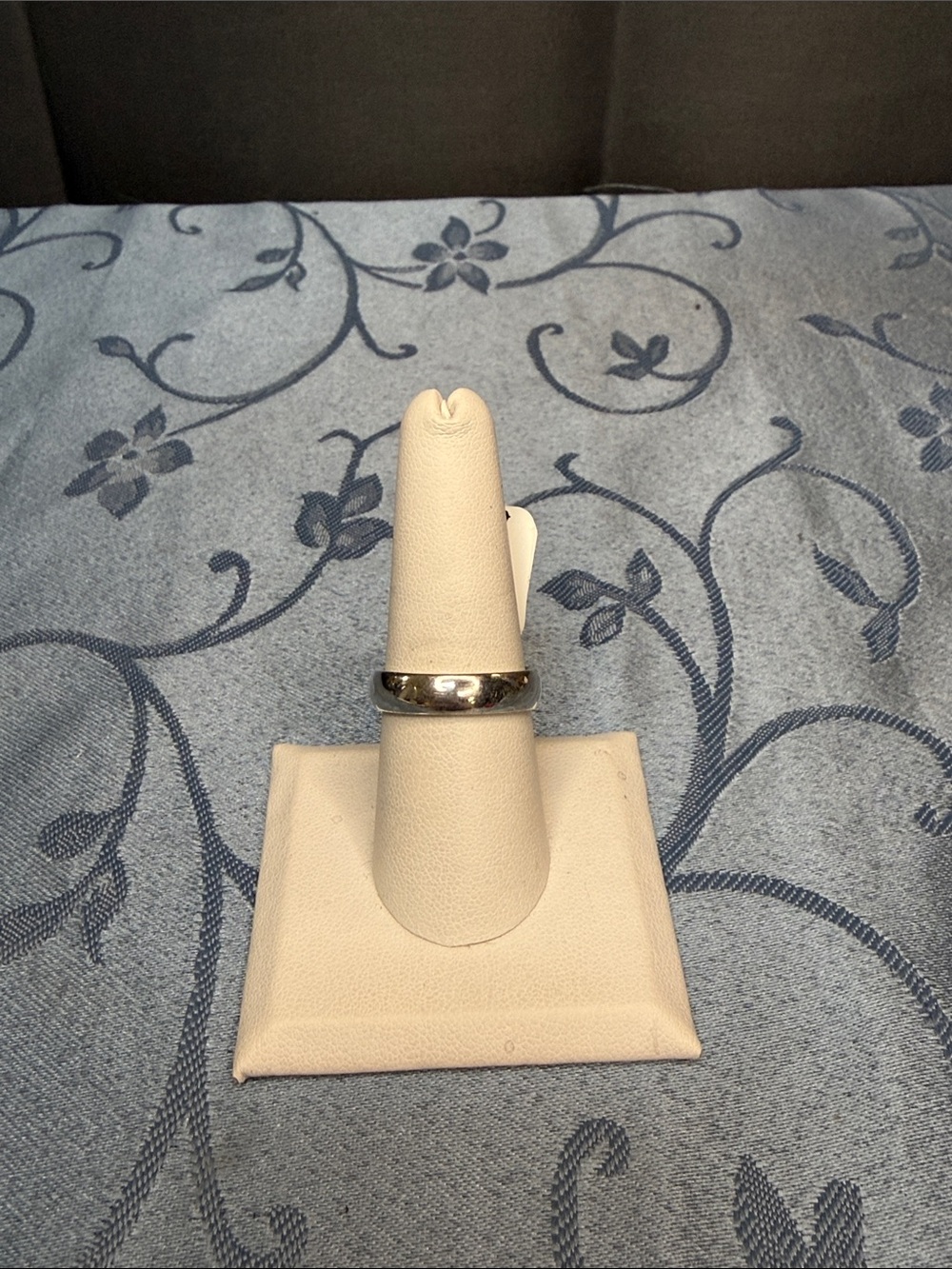 498294 silver wedding band